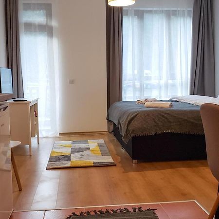 Semiramida Gardens Apartments بوروفتس المظهر الخارجي الصورة