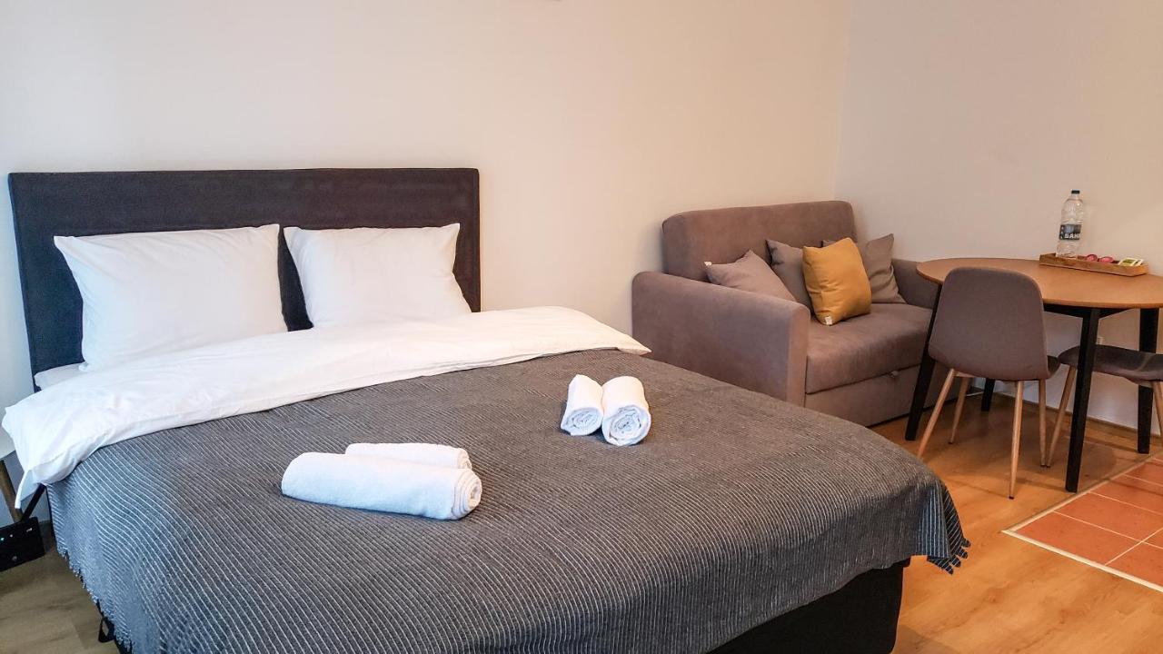 Semiramida Gardens Apartments بوروفتس المظهر الخارجي الصورة
